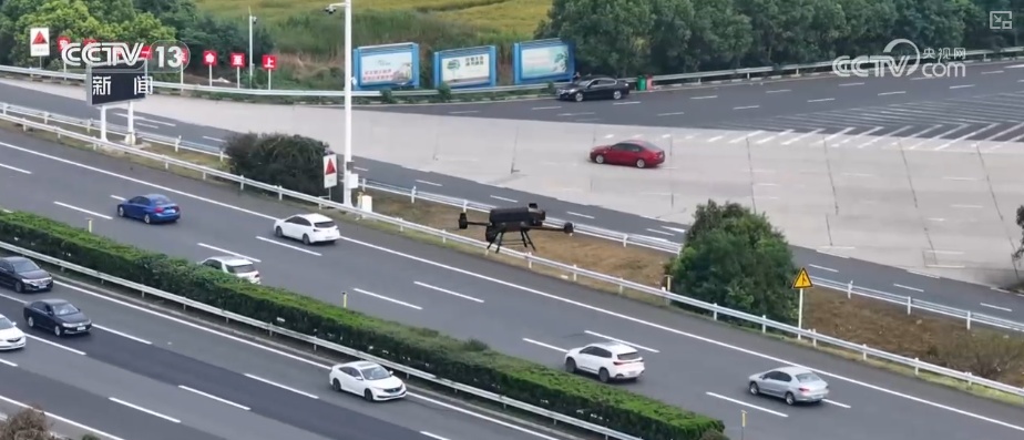 “新职业”“老行当”从细微处为百姓雕琢美好生活 职业更新为劳动者打开就业新空间