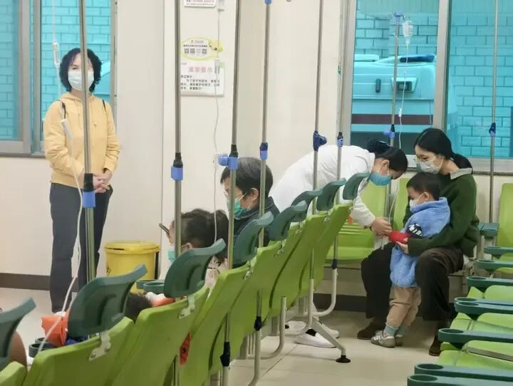 流感季娃发烧？记住别乱喂药！