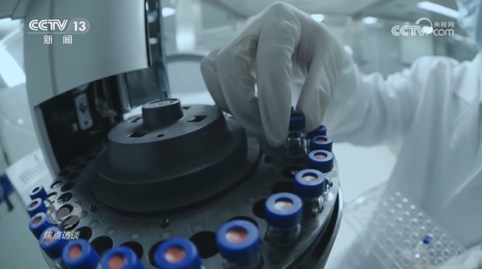 医保商保“双目录”发布，老百姓看得起病的“双保险”来了