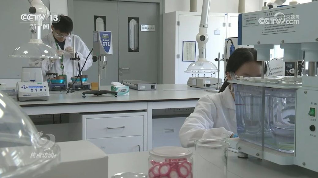 医保商保“双目录”发布，老百姓看得起病的“双保险”来了