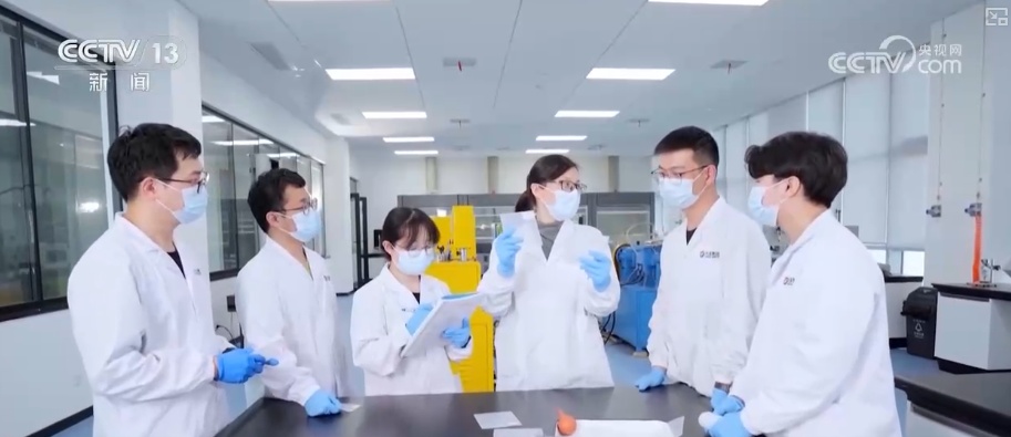 “新职业”“老行当”从细微处为百姓雕琢美好生活 职业更新为劳动者打开就业新空间