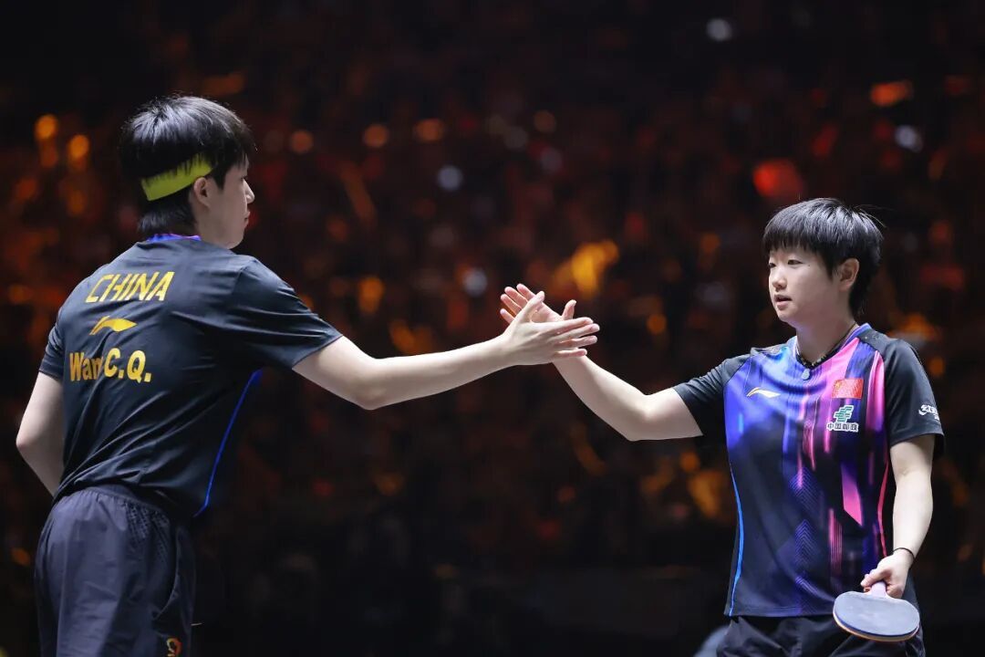 总决赛混双首秀，王楚钦/孙颖莎3比0印度组合收获开门红
