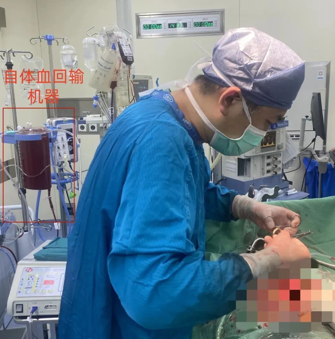 事发镇江!一男子遭遇严重车祸 事发镇江!一男子遭遇严重车祸