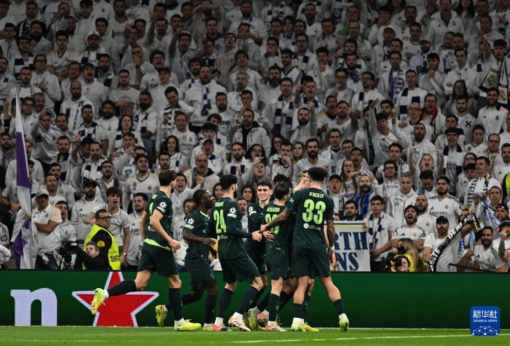 欧冠：皇马不敌曼城