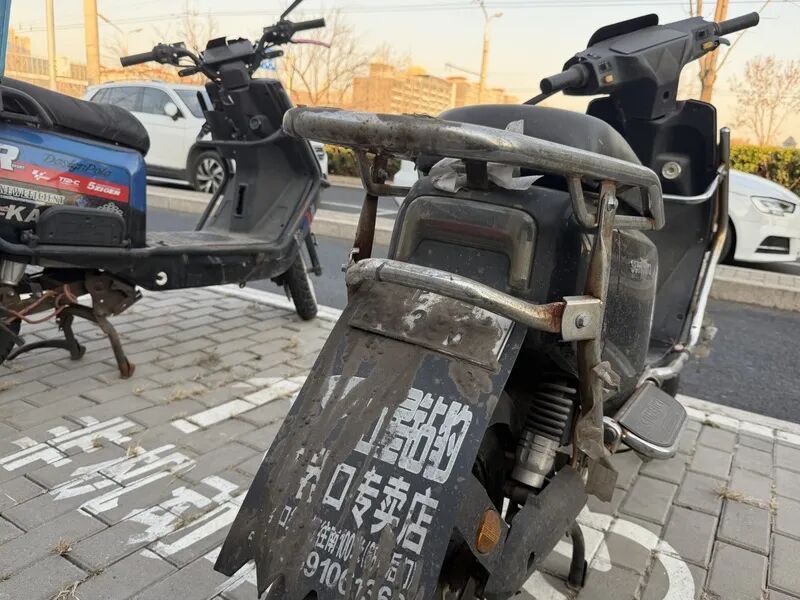 无牌、套牌、“花式遮挡”……电动自行车号牌这些乱象速改，否则后果严重