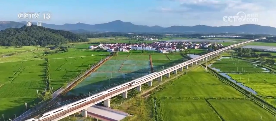 7538亿元、5.9%！今年前11个月我国铁路建设优质高效推进