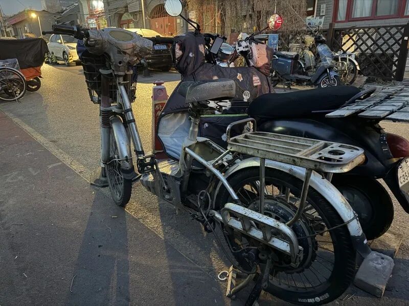 无牌、套牌、“花式遮挡”……电动自行车号牌这些乱象速改，否则后果严重