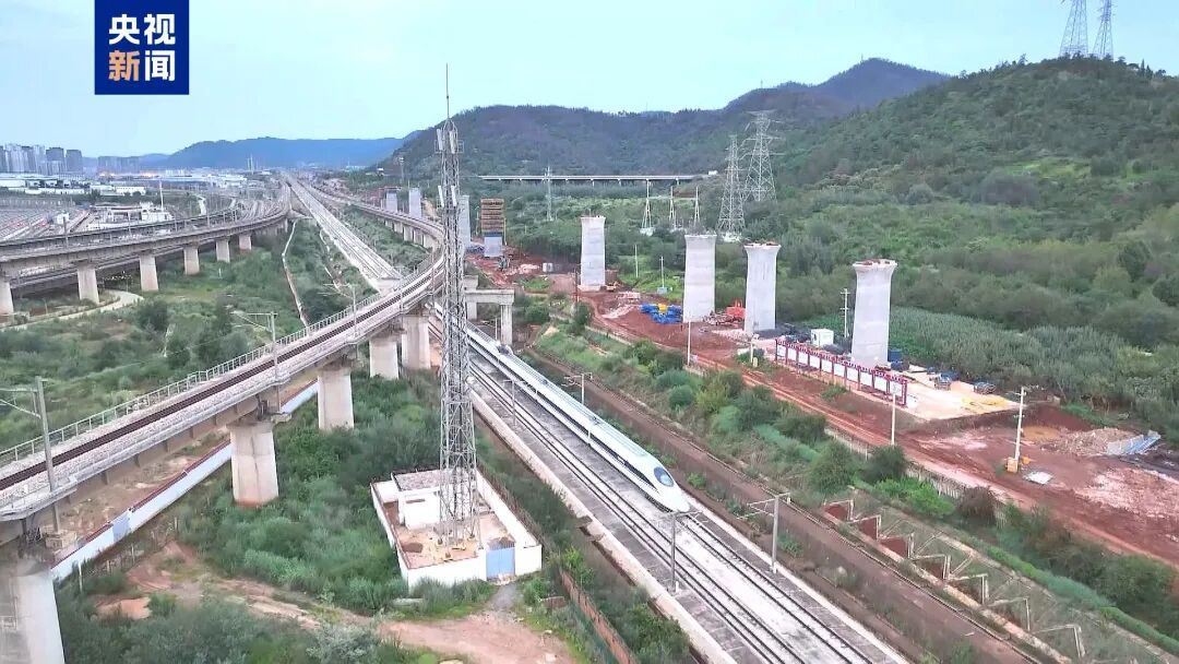 2.5小时重庆⇒昆明，这一高铁传来好消息！