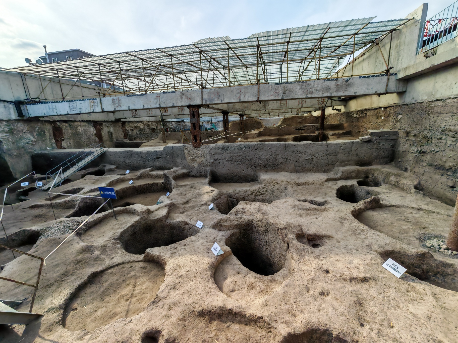 大明湖畔考古新发现 济南建城史提前约1500年 大明湖畔考古新发现 济南建城史提前约1500年