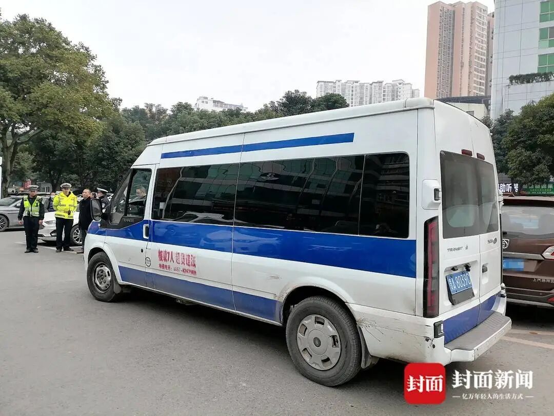 冒充救护车转运患者！四川大竹截获“贵A8039C”，最新情况→