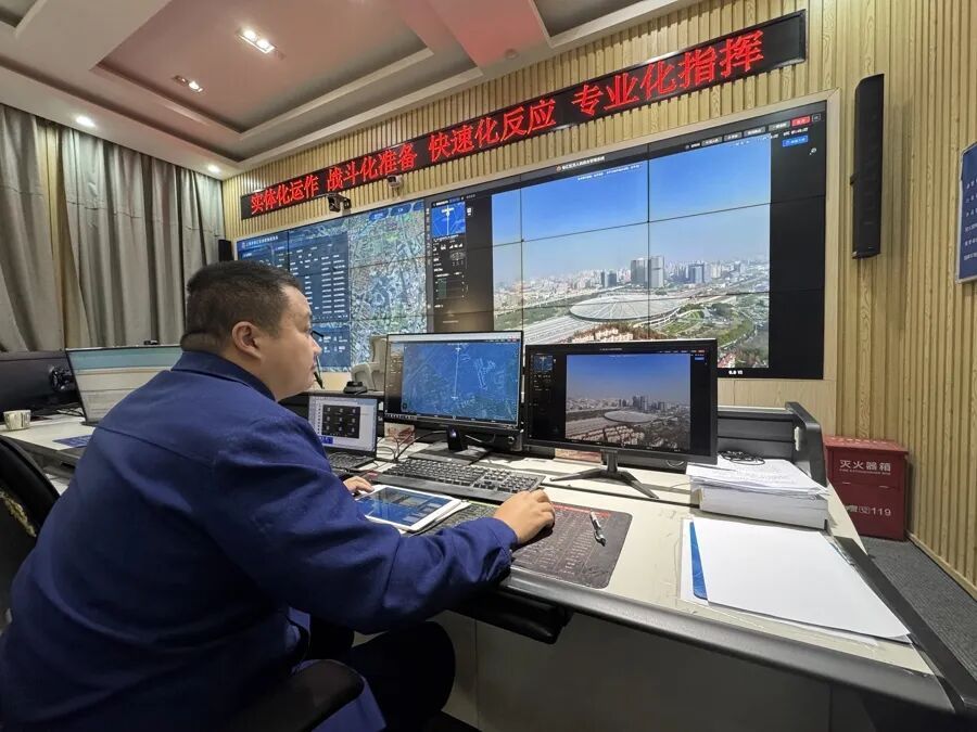 上海1000平米豪宅深夜突发火灾！有女性昏迷被困，火灾原因初步判断→