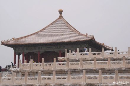 转发收藏！故宫初雪大片又上新了！