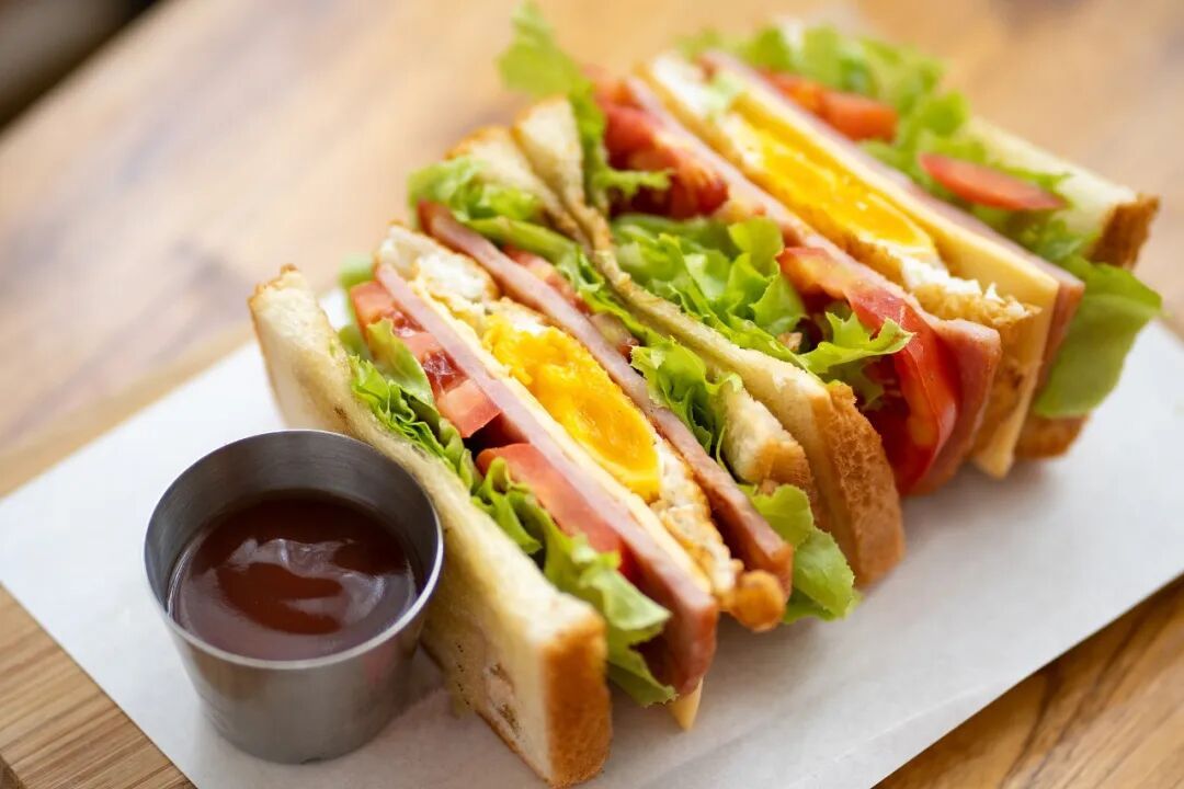 “鸡蛋仙人”火了！一天到底吃几个鸡蛋最健康？