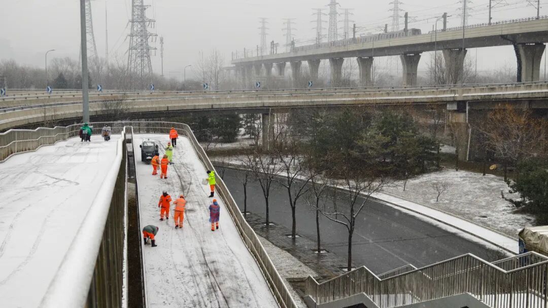 京城初雪！一大波雪景美图来了——