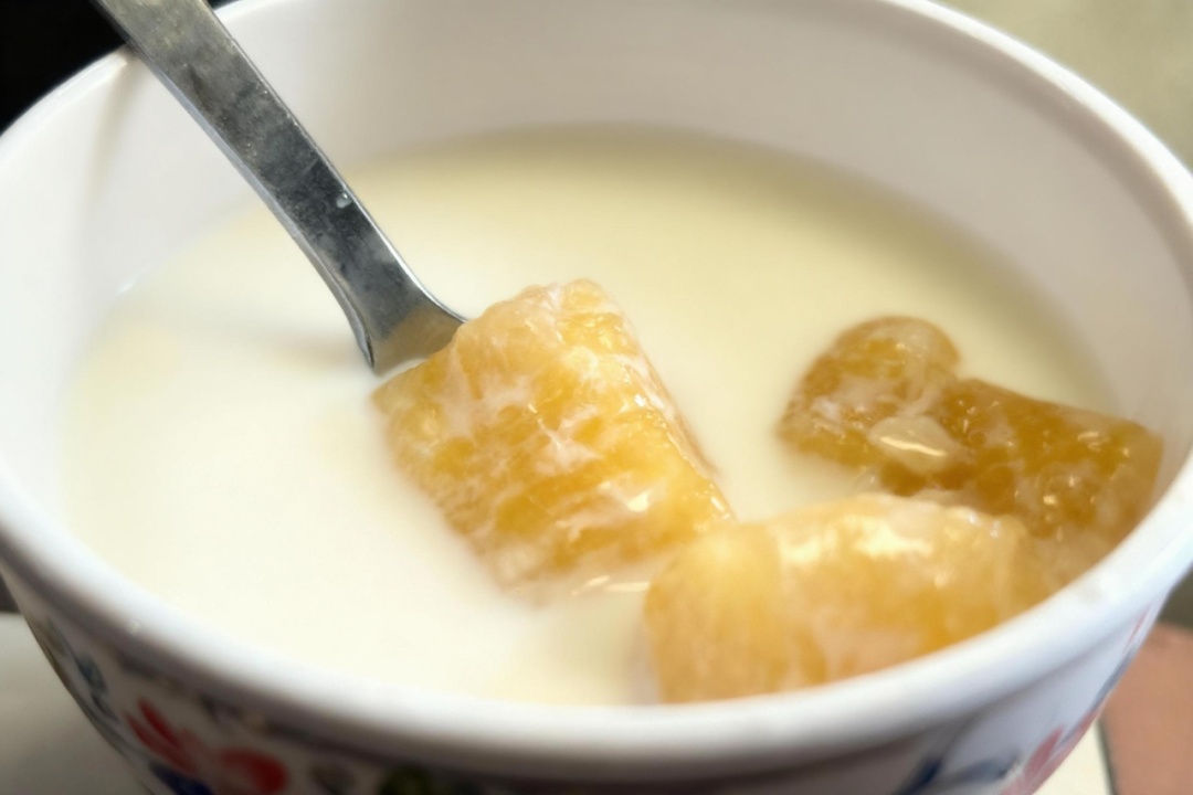 “有人吃完木薯糖水中毒了” “有人吃完木薯糖水中毒了”