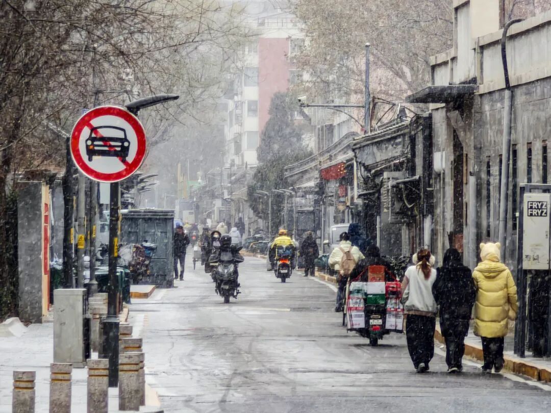 京城初雪！一大波雪景美图来了——
