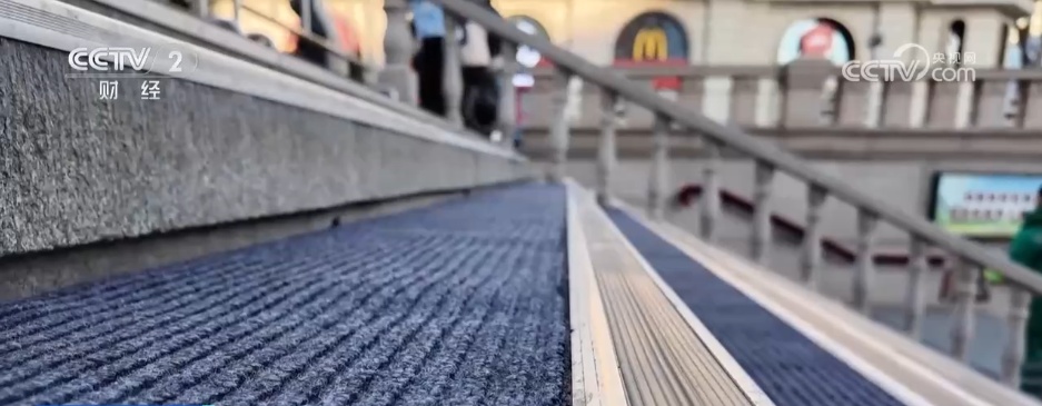 火炉上街、防滑升级 “尔滨”宠客“暖”举措激发文旅“热”消费