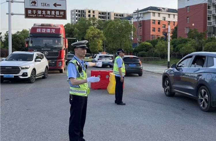 致敬,警号039357封存! 致敬,警号039357封存!