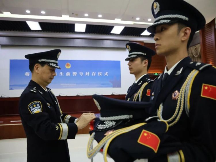 致敬,警号039357封存! 致敬,警号039357封存!