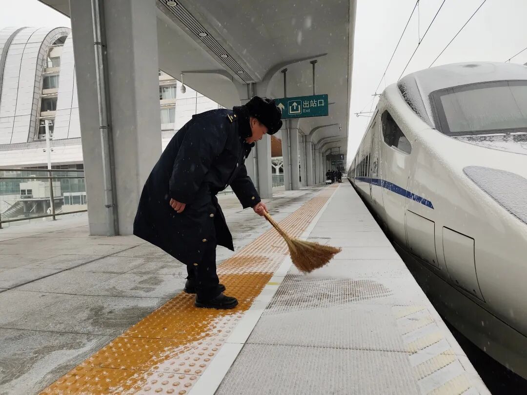 最大降雪量出现在房山!多条公交线路有调整,交管部门提示—— 最大降雪量出现在房山!多条公交线路有调整,交管部门提示——