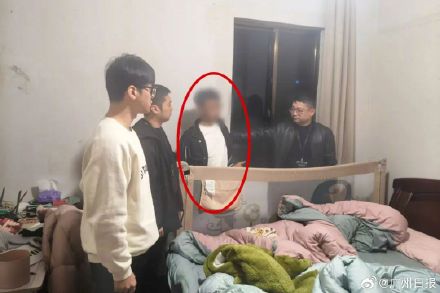 女子十万元金饰被盗过了一年才发现!警方迅速抓获嫌疑人 女子十万元金饰被盗过了一年才发现!警方迅速抓获嫌疑人