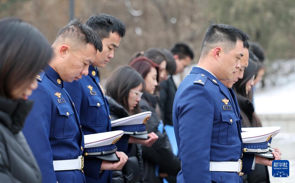 各地举行国家公祭日悼念活动