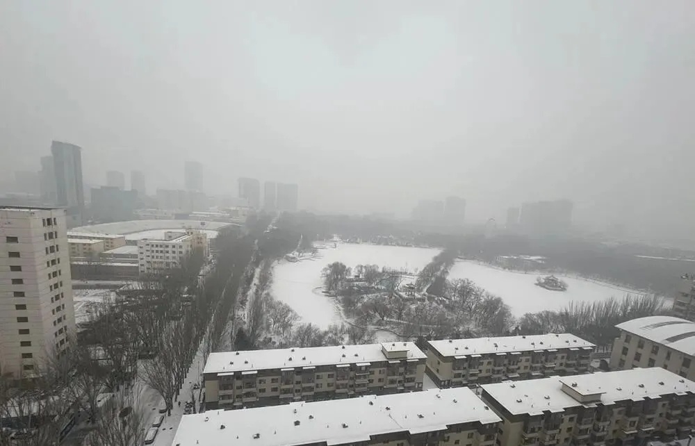 最大范围雨雪天气来袭！不怕，重庆下周这几天都可以晒太阳~~