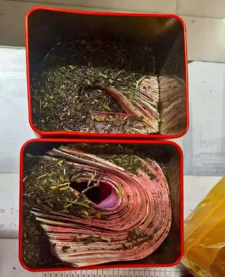 啥情况？现金放在电饭煲、泡面桶、枕头芯，黄金藏进鞋底、奶粉罐……