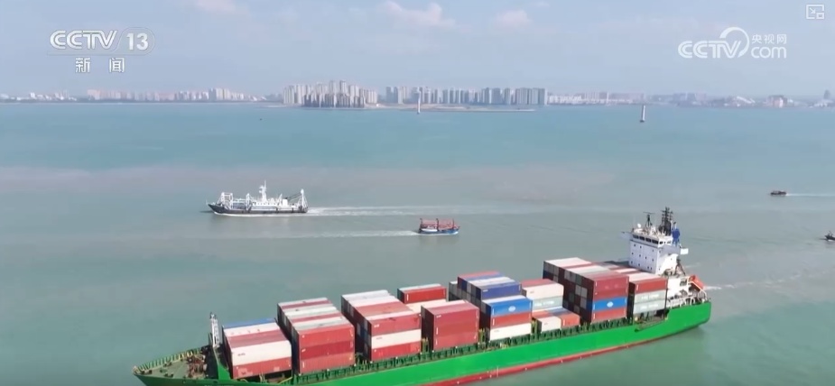 “船未到、手续已办毕” 洋浦港持续释放改革活力 集装箱吞吐量创新高 “船未到、手续已办毕” 洋浦港持续释放改革活力 集装箱吞吐量创新高