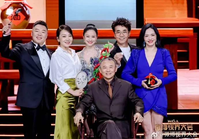 姚晨回应即将到期“赎身”,网友陷入“回忆杀”:郭芙蓉要离开同福客栈了 姚晨回应即将到期“赎身”,网友陷入“回忆杀”:郭芙蓉要离开同福客栈了