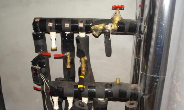 背包越偷越鼓!供暖大盗车库落网 监控拍下罪恶膨胀全程 民警:这种蟊贼发现即举报 背包越偷越鼓!供暖大盗车库落网 监控拍下罪恶膨胀全程 民警:这种蟊贼发现即举报