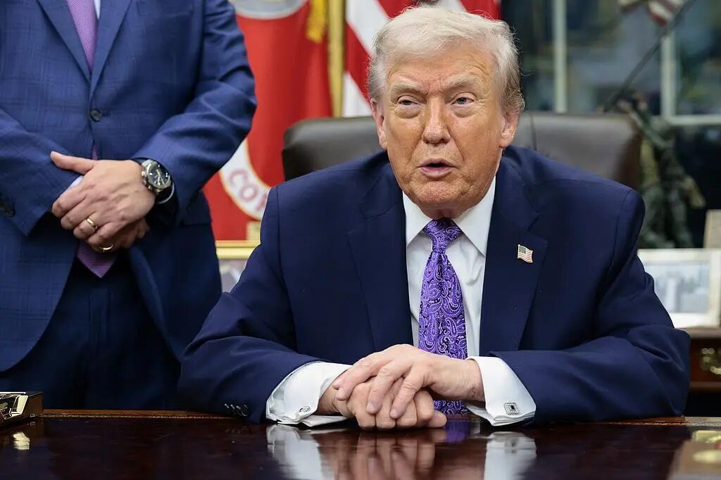 特朗普:泰柬同意全面停火!柬埔寨:被投掷数枚炸弹 特朗普:泰柬同意全面停火!柬埔寨:被投掷数枚炸弹