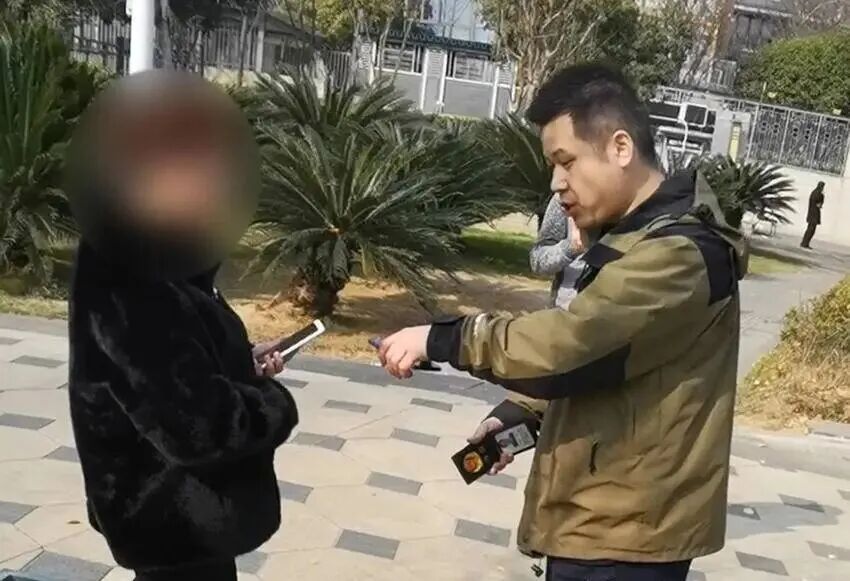 “再晚2分钟,这50万就没了!” “再晚2分钟,这50万就没了!”