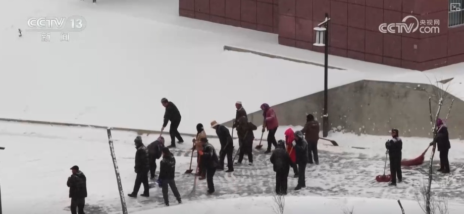 多部门以“雪”为令协同联动保畅通、保民生 全力护航百姓生产生活平稳有序
