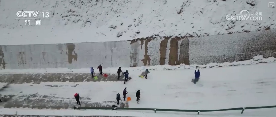 多部门以“雪”为令协同联动保畅通、保民生 全力护航百姓生产生活平稳有序