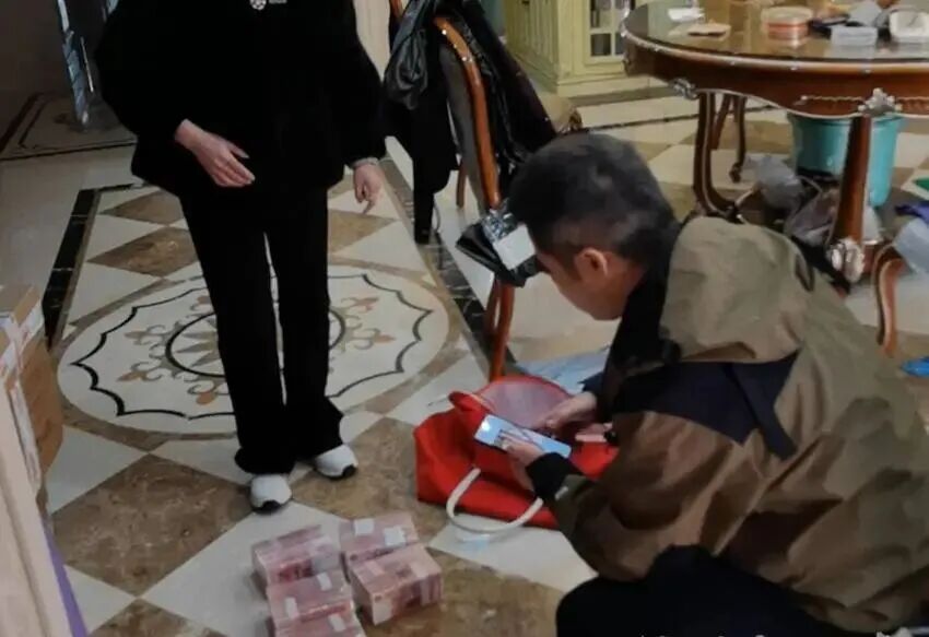 “再晚2分钟,这50万就没了!” “再晚2分钟,这50万就没了!”