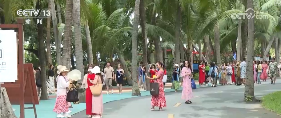 海南自贸港磁吸效应凸显 “丝滑”入境再升级为封关后客流增长注入强劲动力