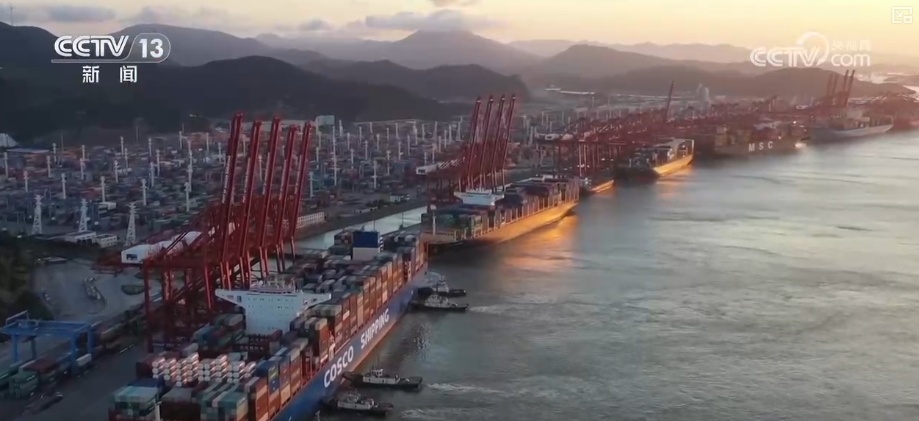 以确定性政策托举信心 让百姓“有钱花、敢花钱”