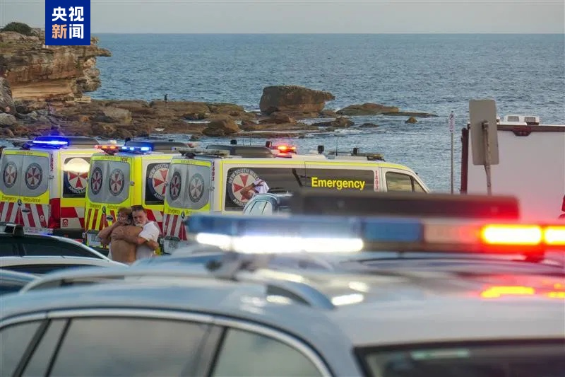 悉尼海滩枪击事件致10人死亡,其中1人为枪手!以色列总统谴责,中国驻悉尼总领馆提醒 悉尼海滩枪击事件致10人死亡,其中1人为枪手!以色列总统谴责,中国驻悉尼总领馆提醒