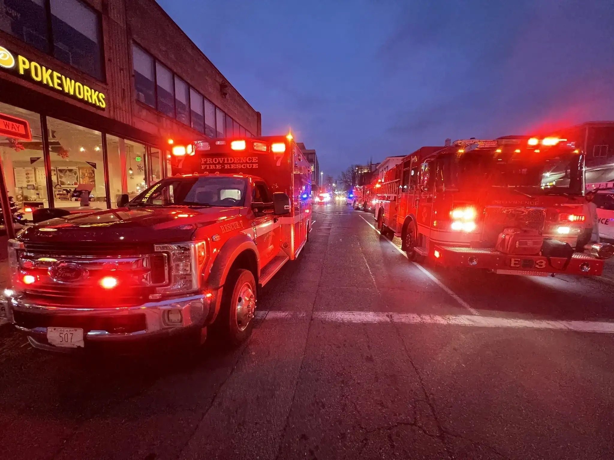 美国布朗大学校园发生枪击致2死8重伤 枪手仍未被捕