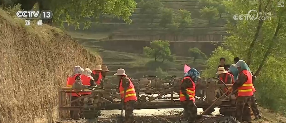 以确定性政策托举信心 让百姓“有钱花、敢花钱”