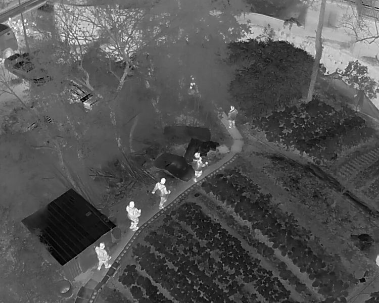 四人进山徒步迷路 “空地联动”成功救援! 四人进山徒步迷路 “空地联动”成功救援!