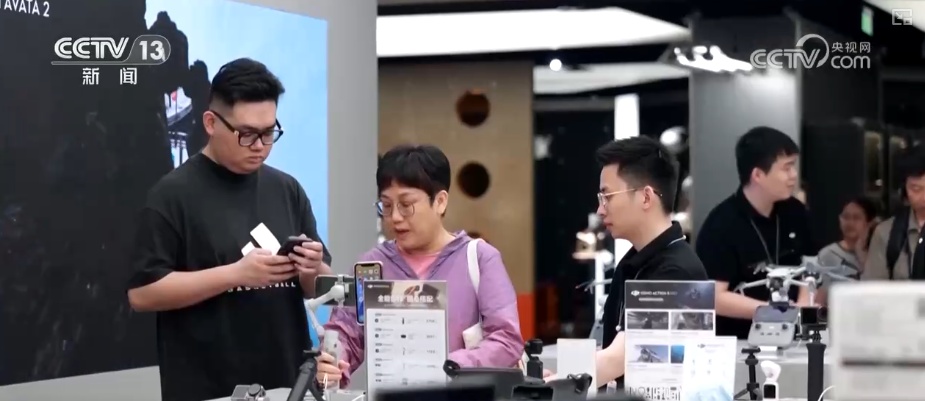 以确定性政策托举信心 让百姓“有钱花、敢花钱”