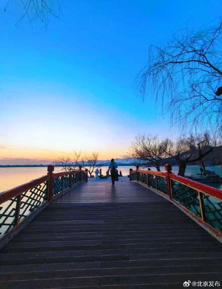 颐和园的“蓝调时刻”,仅限20分钟 颐和园的“蓝调时刻”,仅限20分钟