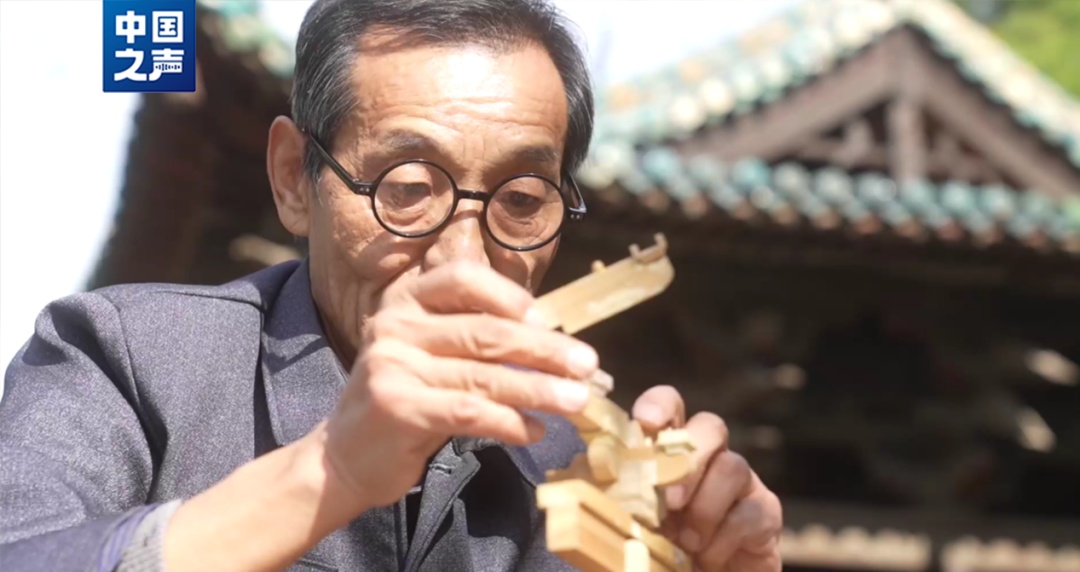 75岁“斗拱爷爷”,自驾6000多公里,就为了拍它们 75岁“斗拱爷爷”,自驾6000多公里,就为了拍它们