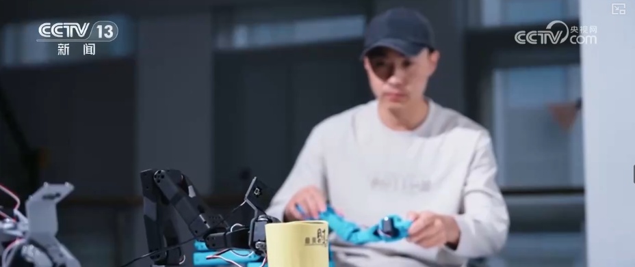 经济向“新”活力涌动 智能经济创造新型消费场景激活消费新潜力 经济向“新”活力涌动 智能经济创造新型消费场景激活消费新潜力