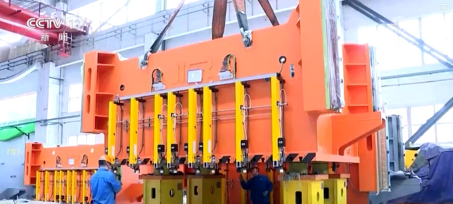 以确定性政策托举信心 让百姓“有钱花、敢花钱”