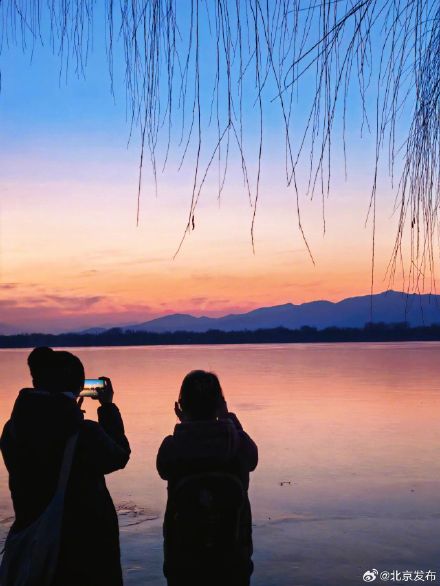 颐和园的“蓝调时刻”,仅限20分钟 颐和园的“蓝调时刻”,仅限20分钟