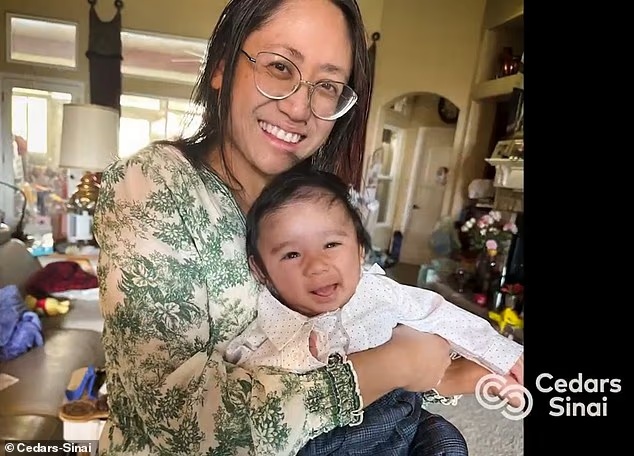 美国女子切囊肿前意外发现自己怀孕,宫外孕怀到足月生下健康婴儿 美国女子切囊肿前意外发现自己怀孕,宫外孕怀到足月生下健康婴儿