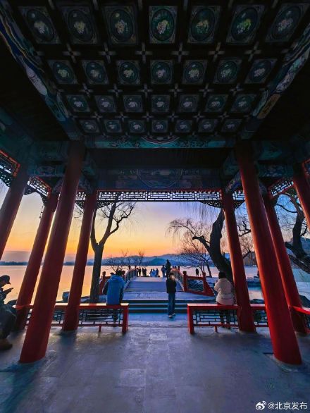 颐和园的“蓝调时刻”,仅限20分钟 颐和园的“蓝调时刻”,仅限20分钟